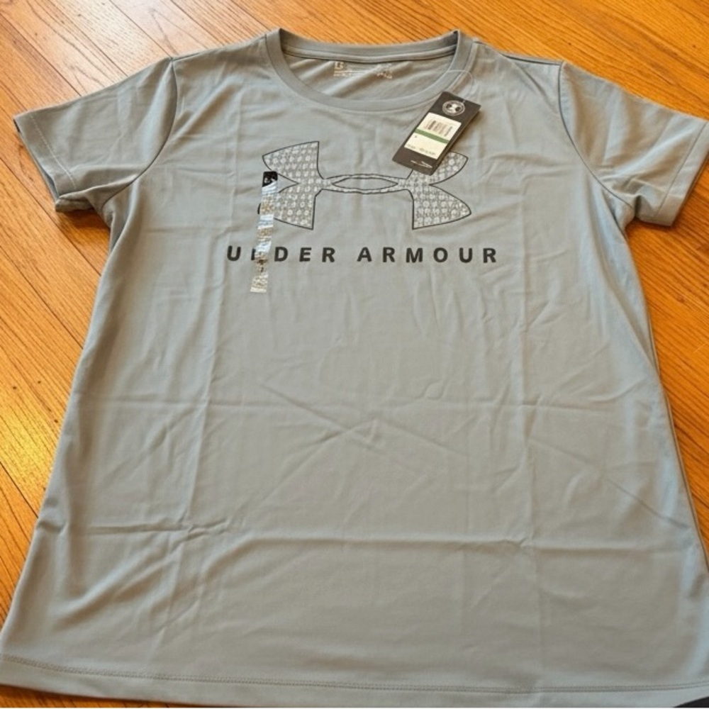 Under Armour Light Gray Graphic Tee